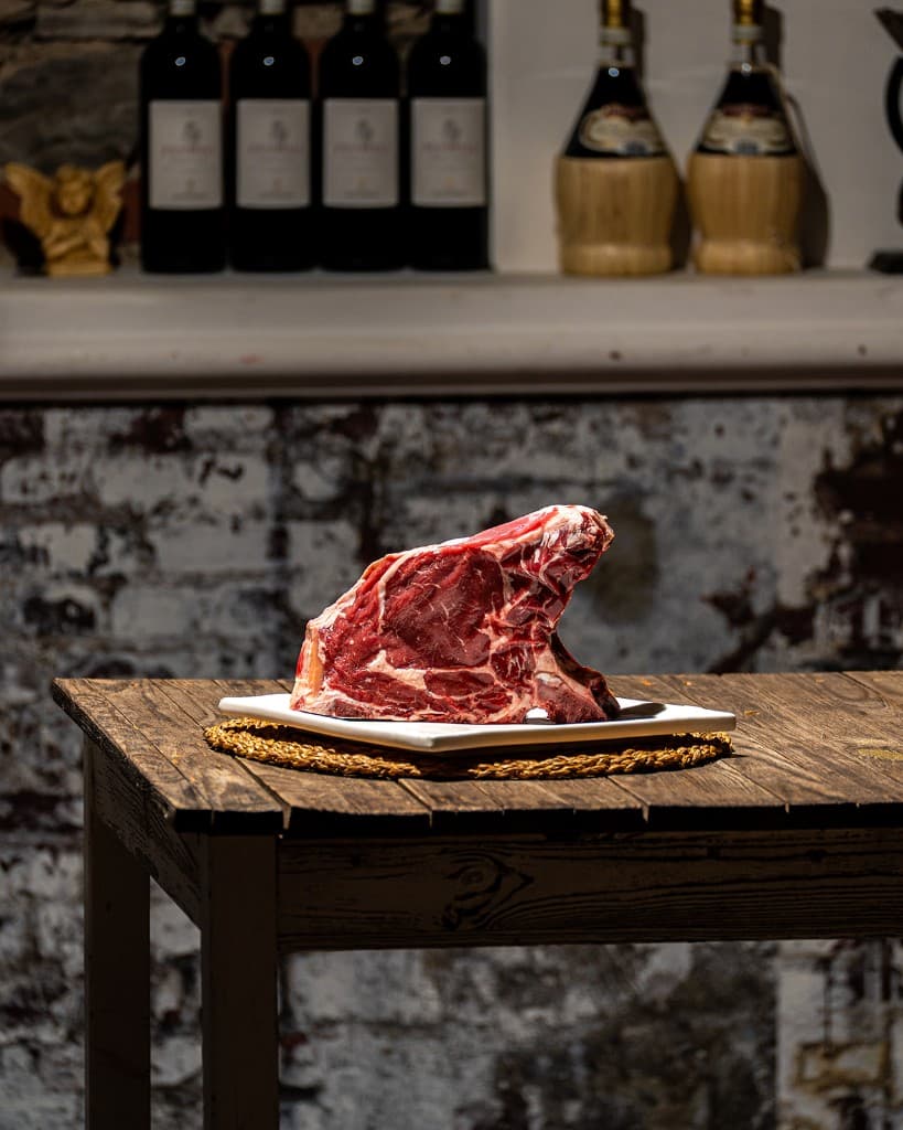 Bistecca in sala — Osteria Tirrenia
